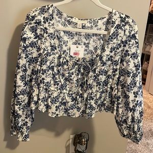 Chelsea & Violet crop blouse! NWT!